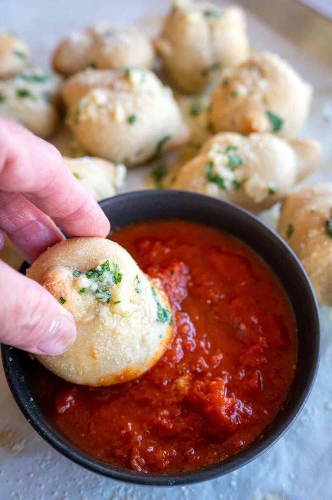 garlic knots